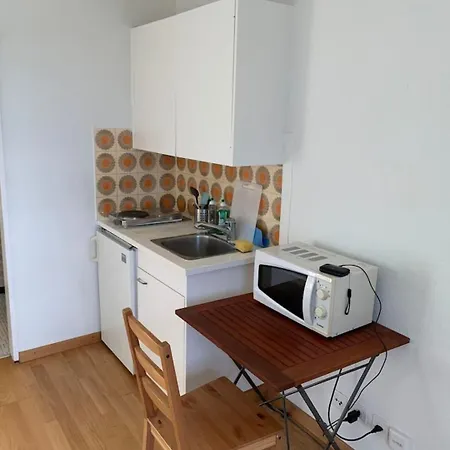 Superior Flat Close To Hb Uni *